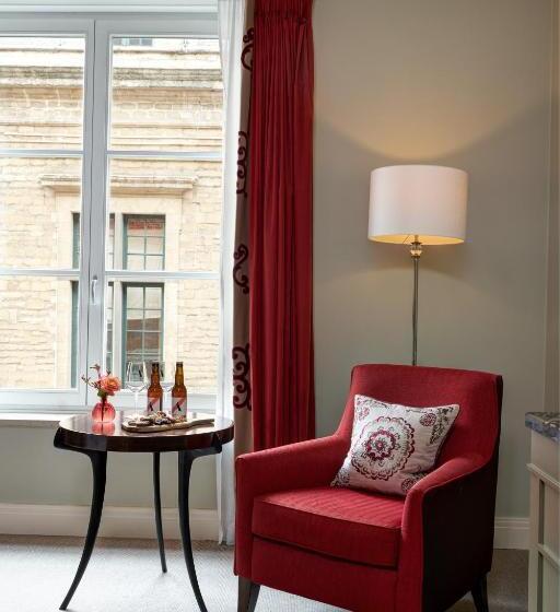 اتاق اجرایی, Rocco Forte Hotel Amigo