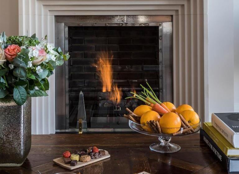 سوئیت رویال, Rocco Forte Hotel Amigo