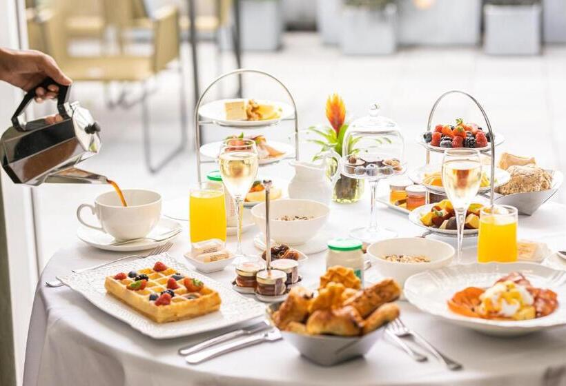 سوئیت رویال, Rocco Forte Hotel Amigo