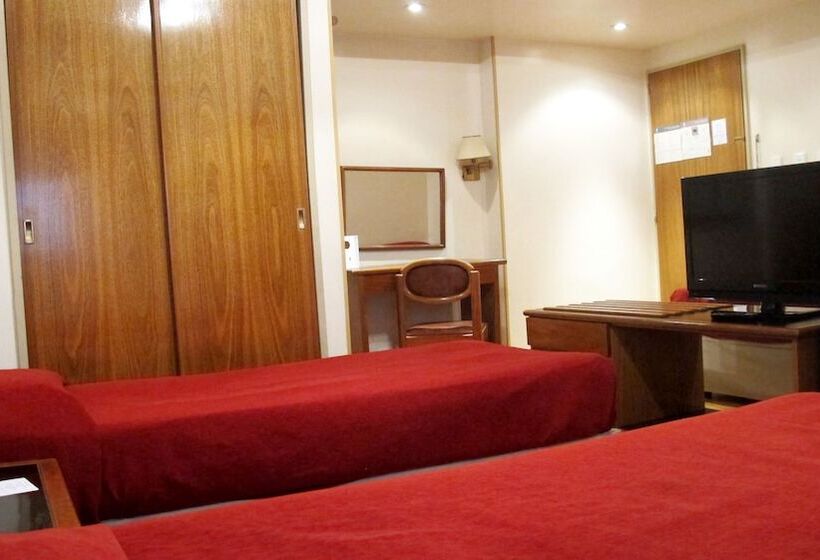 اتاق استاندارد سه نفره, Sheltown