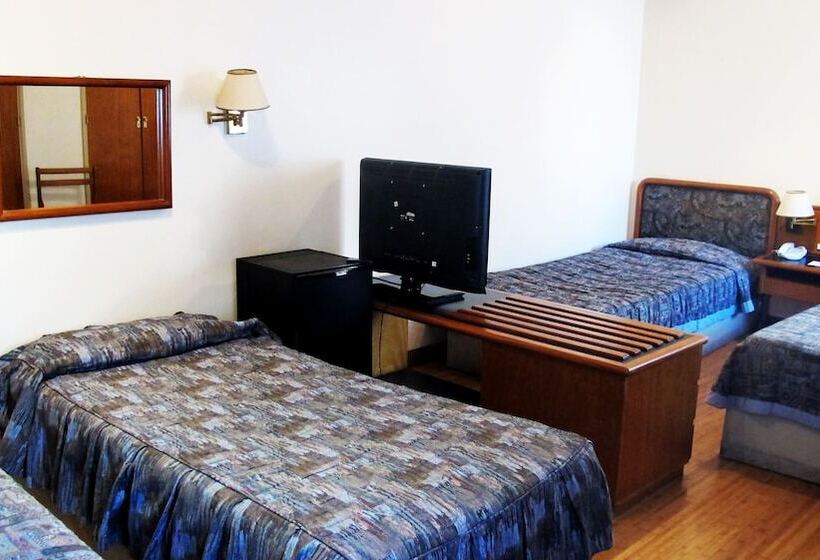 اتاق استاندارد چهار تخته, Sheltown