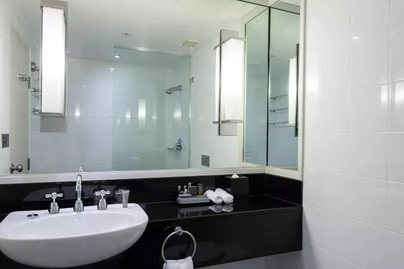 اتاق استاندارد با تخت بزرگ, Sydney Harbour Marriott Hotel At Circular Quay