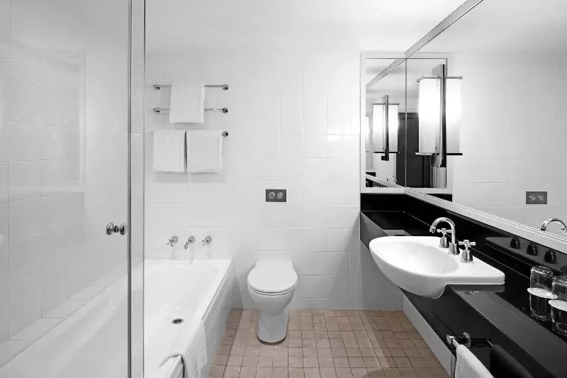 اتاق استاندارد با تخت بزرگ, Sydney Harbour Marriott Hotel At Circular Quay