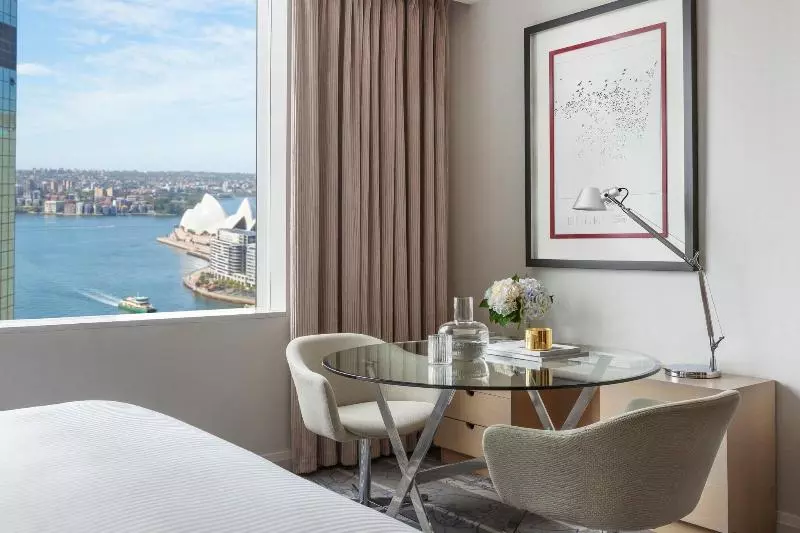 اتاق استاندارد با تخت بزرگ, Sydney Harbour Marriott Hotel At Circular Quay