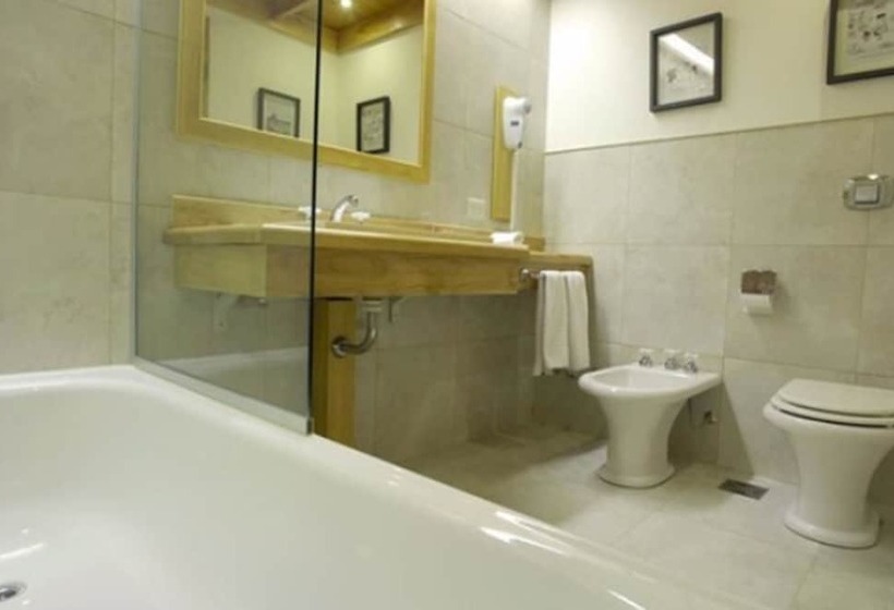 סוויטה, Y Cabanas Le Village