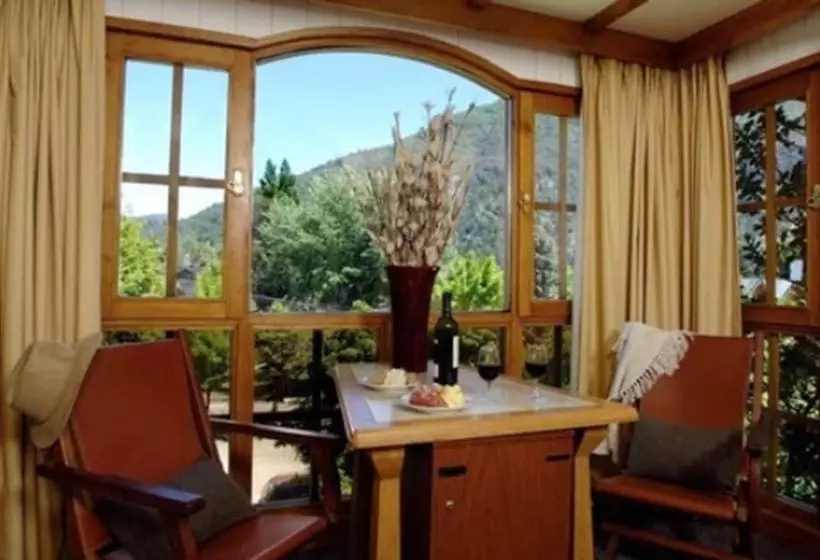 スイート, Y Cabanas Le Village
