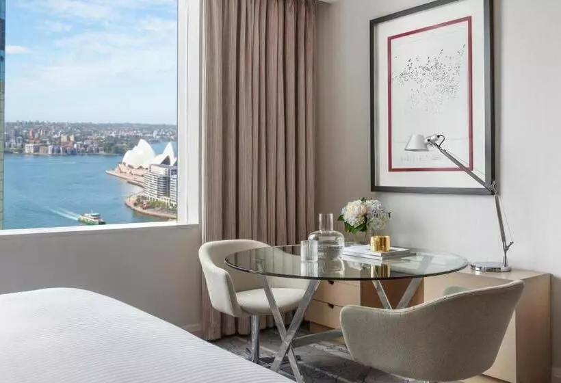 اتاق اجرایی با تخت بزرگ, Sydney Harbour Marriott Hotel At Circular Quay