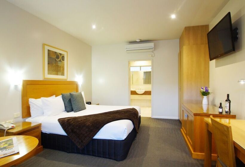 اتاق استاندارد با تخت بزرگ, The Wyndhamere Motel Shepparton