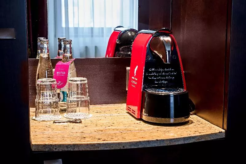 身障者適用スタンダードルーム, Crowne Plaza Bratislava, An Ihg