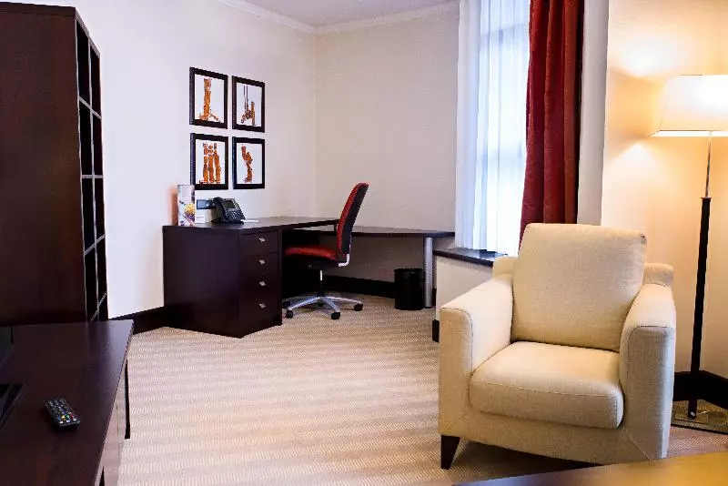 سوئیت راحتی, Crowne Plaza Bratislava By Ihg