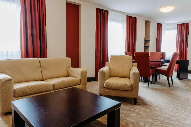 سوئیت راحتی, Crowne Plaza Bratislava By Ihg