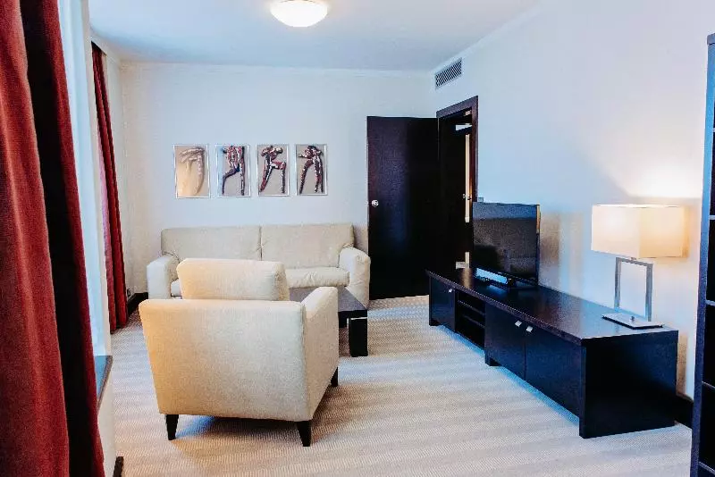 سوئیت راحتی, Crowne Plaza Bratislava By Ihg