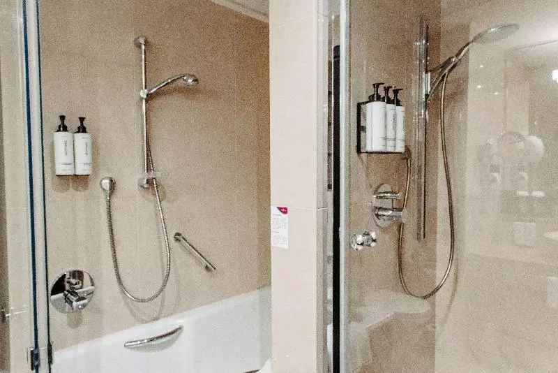 سوئیت راحتی, Crowne Plaza Bratislava By Ihg