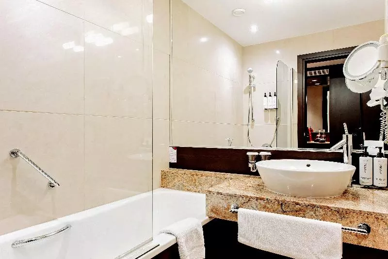 クラブルーム, Crowne Plaza Bratislava, An Ihg