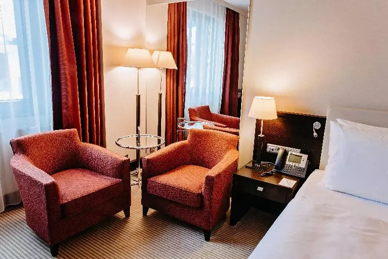 クラブルーム, Crowne Plaza Bratislava, An Ihg