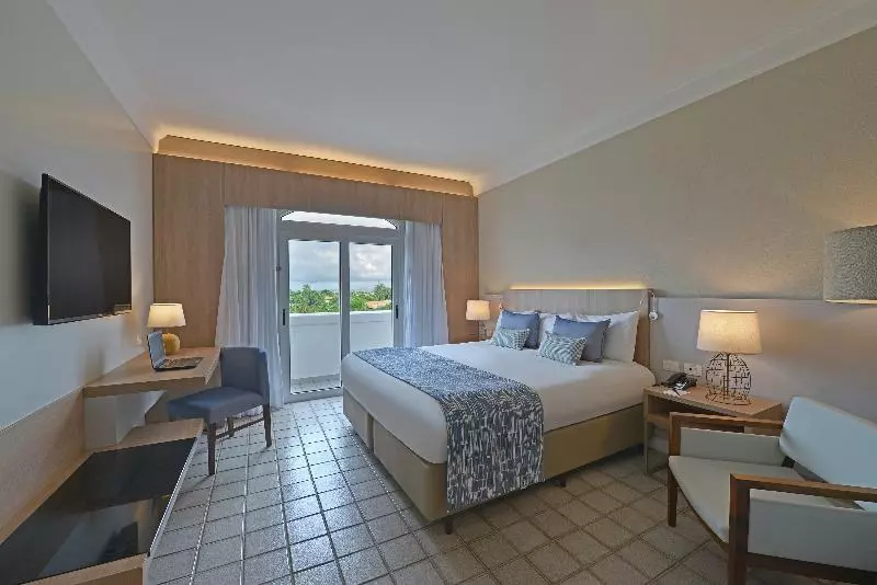 Quarto deluxe, Deville Prime Salvador