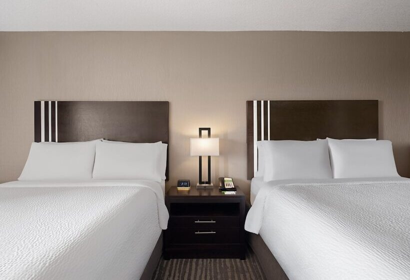 חדר סטנדרט, Holiday Inn Calgary Airport, An Ihg