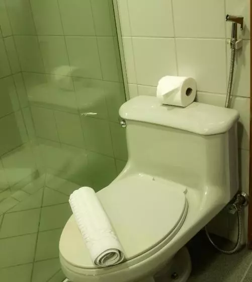 Standard Neljän Hengen Huone, Oft San Conrado