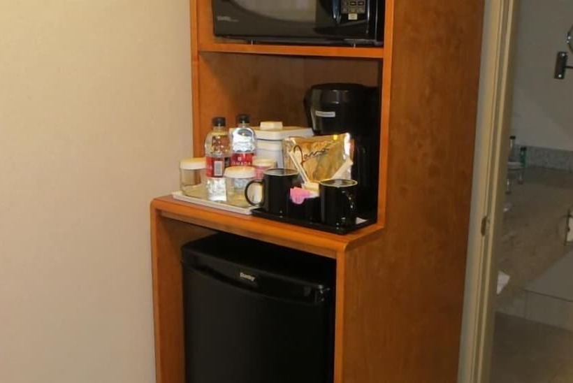 חדר ביזנס, Ramada By Wyndham Edmonton South