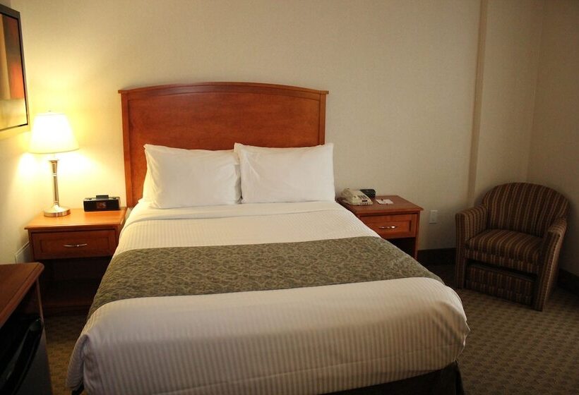 デラックスルーム, Ramada By Wyndham Edmonton South