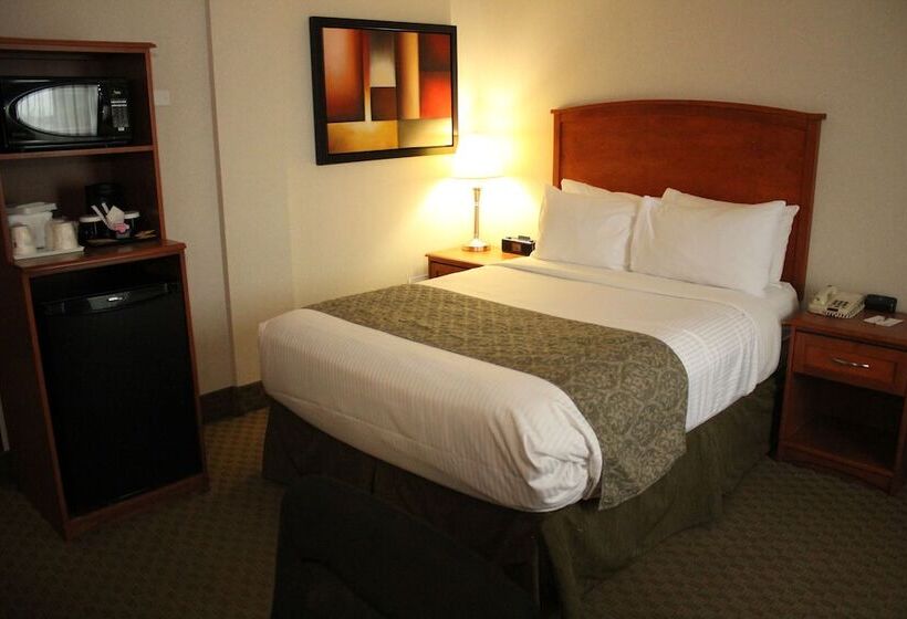 חדר דלוקס, Ramada By Wyndham Edmonton South