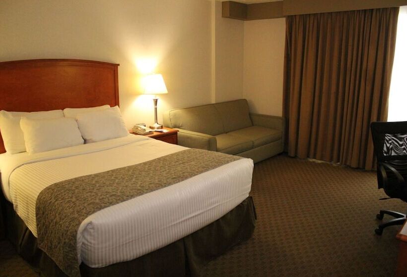 חדר דלוקס, Ramada By Wyndham Edmonton South