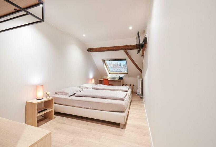 Номер Economy, Royal Astrid