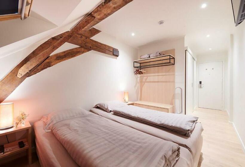 Номер Economy, Royal Astrid