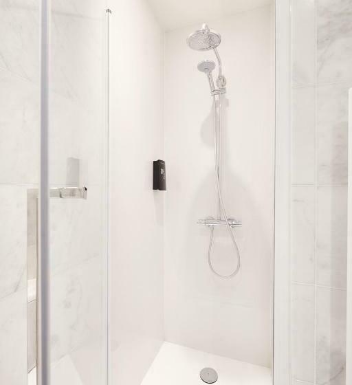 Номер Economy, Royal Astrid