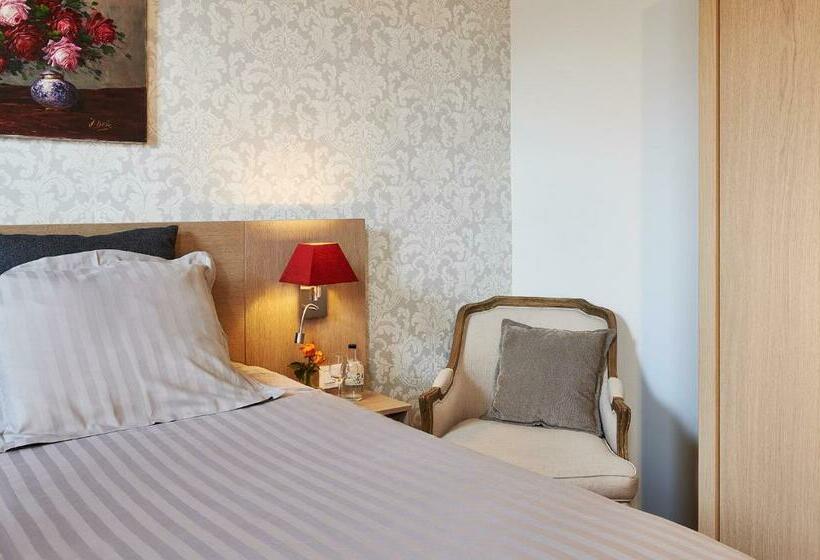 Номер Deluxe Кровать Кинг, Royal Astrid