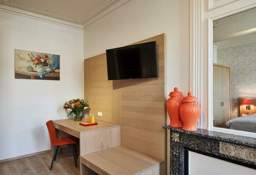 Номер Deluxe Кровать Кинг, Royal Astrid