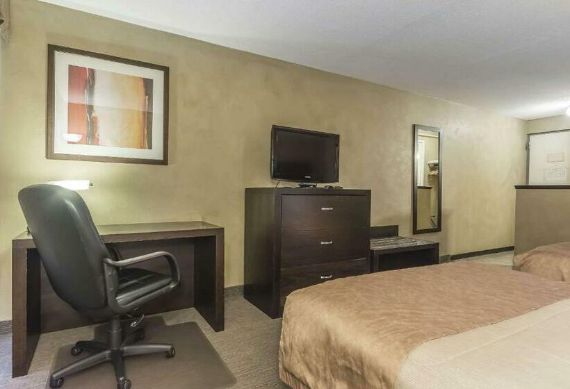 غرفه قياسيه سريرين مزدوجين, Quality Hotel & Conference Centre