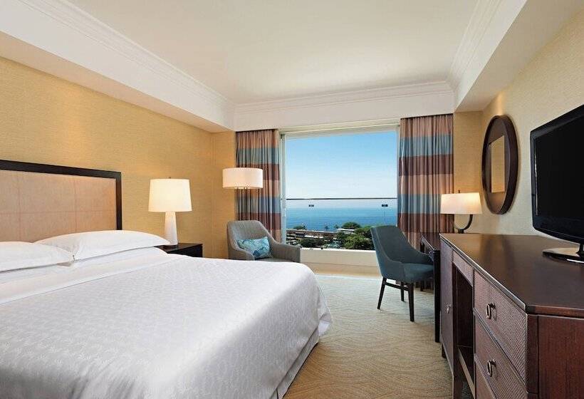 غرفة قياسية سرير مزدوج إطلالة جانبية على البحر, Sheraton Grand Rio Hotel & Resort