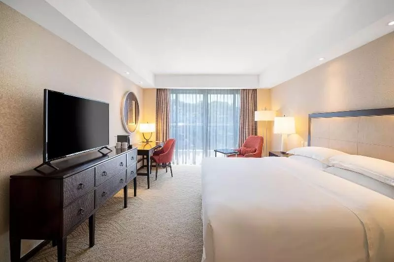 Club Room King Bed, Sheraton Grand Rio Hotel & Resort
