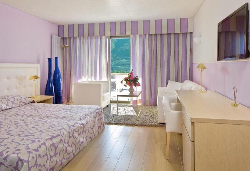 Superior room with lake view, Ascona