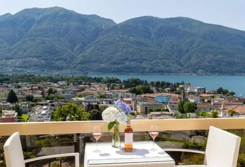 اتاق استاندارد با بالکن, Ascona