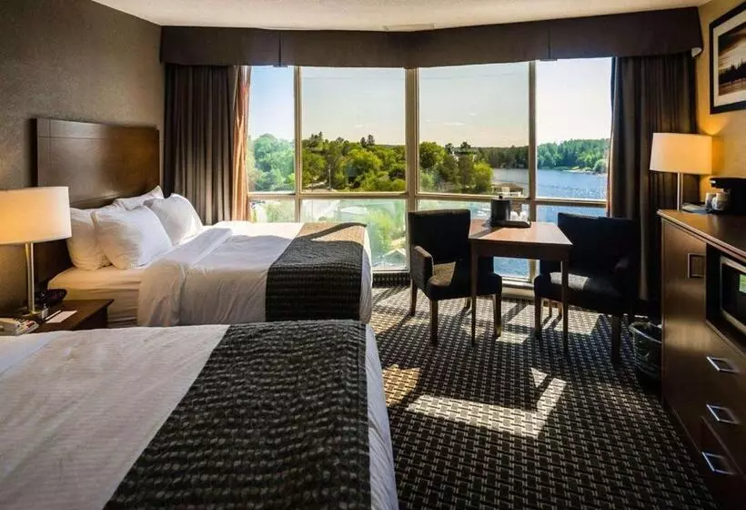 2ダブルベッドのスタンダードルーム, Clarion Lakeside Inn & Conference Centre