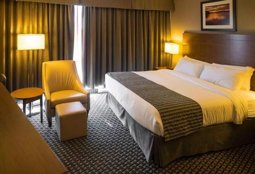 キングサイズベッドのスタンダードルーム, Clarion Lakeside Inn & Conference Centre