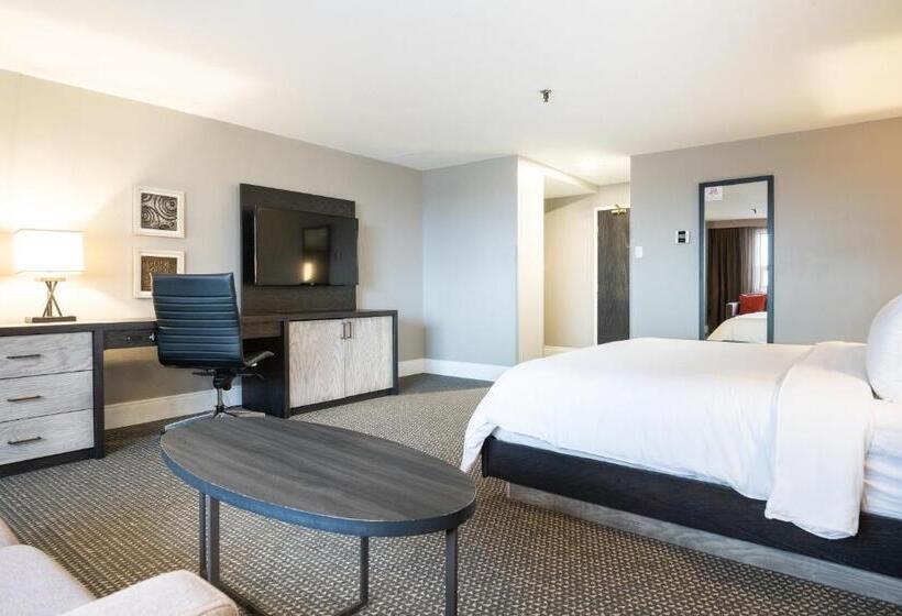 이그제큐티브 룸 킹사이즈 침대, Crowne Plaza Hotel Moncton Downtown, An Ihg