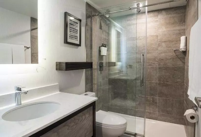 اتاق کلاب, Crowne Plaza Hotel Moncton Downtown, An Ihg