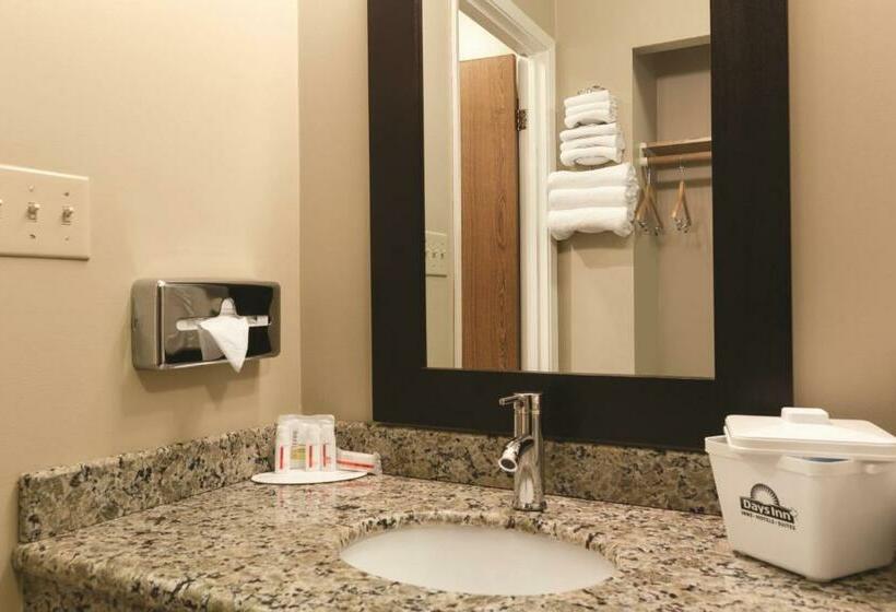 חדר סטנדרט, Days Inn By Wyndham Nanaimo