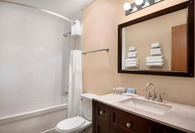 استودیوی استاندارد, Days Inn By Wyndham Nanaimo
