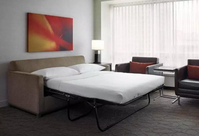 سوییت لوکس, Delta Hotels By Marriott Ottawa City Centre