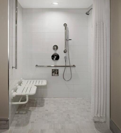 Номер Стандартный Кровать Куин, Delta Hotels By Marriott Saskatoon Downtown