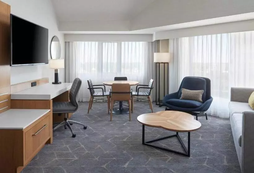 デラックススイート, Delta Hotels By Marriott Saskatoon Downtown