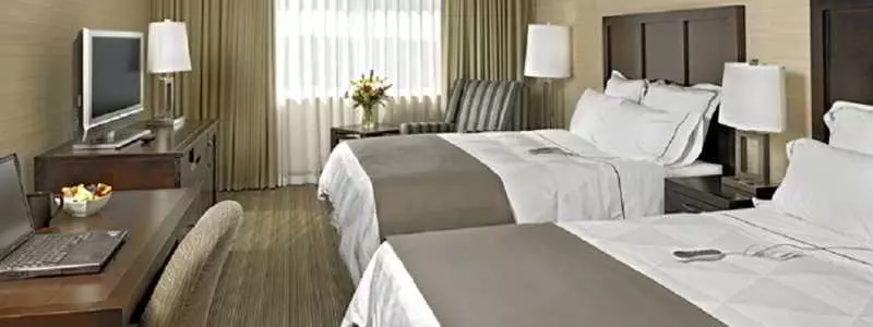 クイーンサイズベッドのスタンダードルーム, Delta Hotels By Marriott Saskatoon Downtown