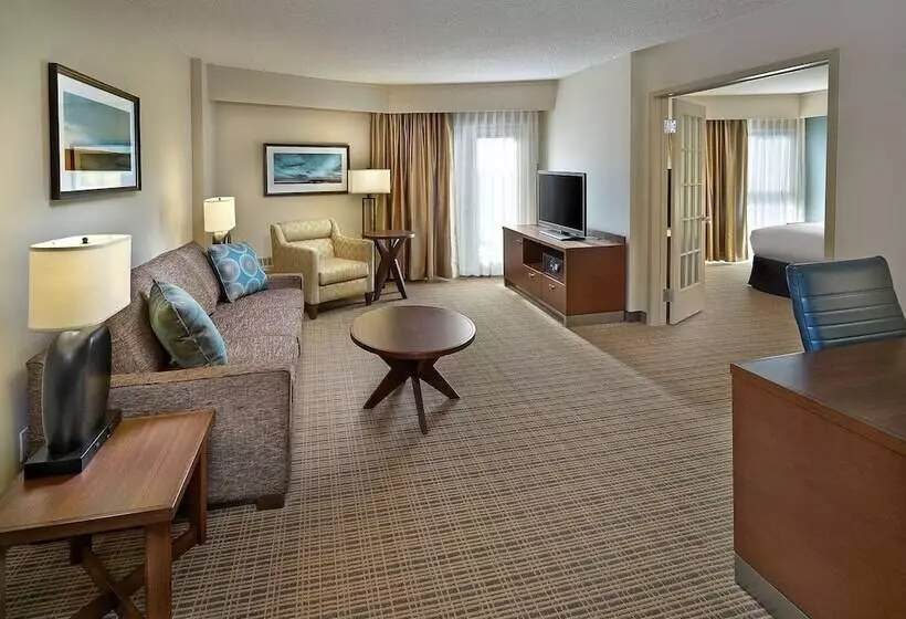 سوئیت 2 خوابه, Doubletree By Hilton Hotel & Conference Centre Regina