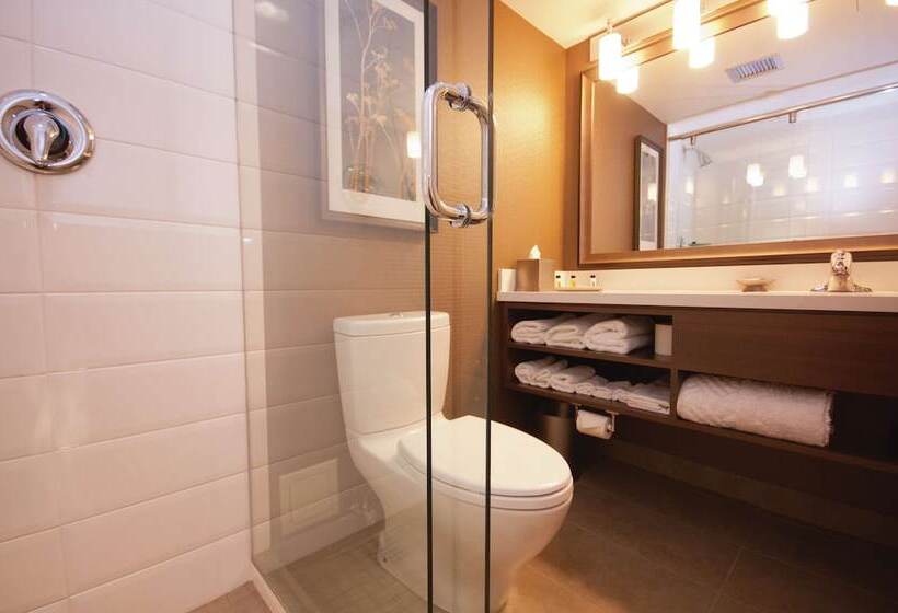 جناح غرفتين نوم, Doubletree By Hilton Hotel & Conference Centre Regina