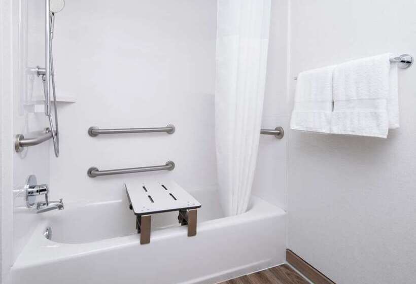 스탠다드 룸, Doubletree By Hilton Pointe Claire Montreal Airport West