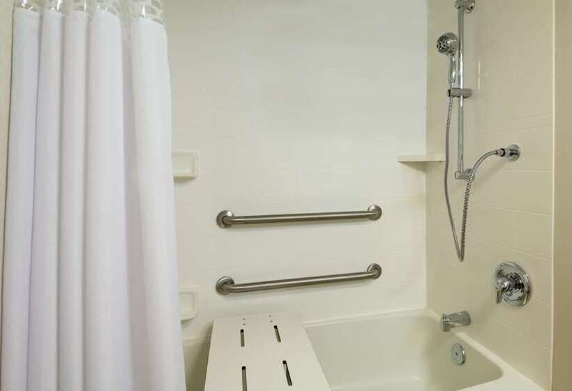 스탠다드 룸, Doubletree By Hilton Pointe Claire Montreal Airport West